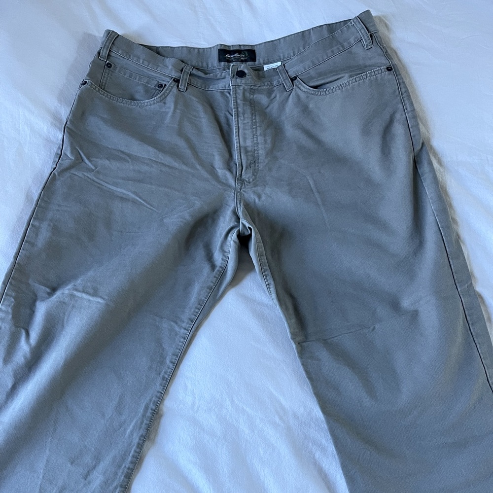 Eddie Bauer men’s straight fit pants 40x30 dark tan